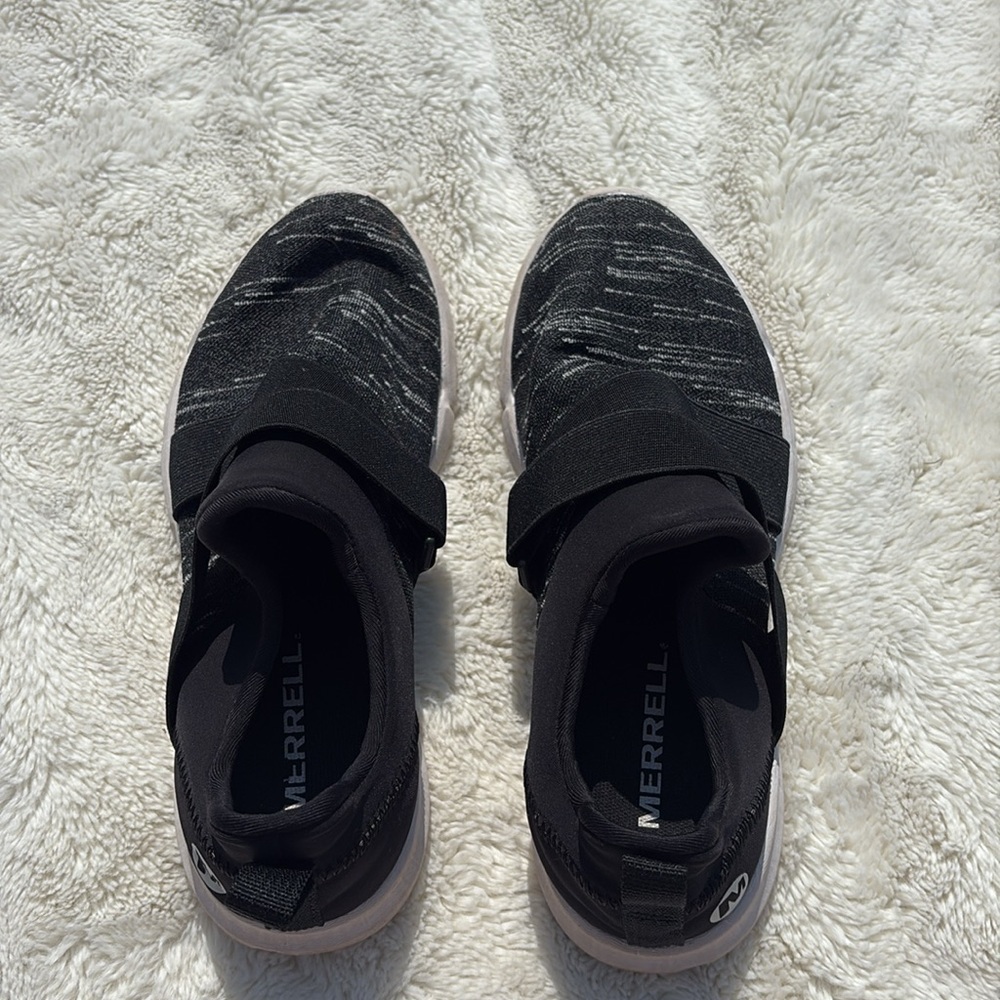 Merrell Black Slip-On Sneakers Size 6 | Lightweight Comfort Walking Shoes - Picture 3 of 9